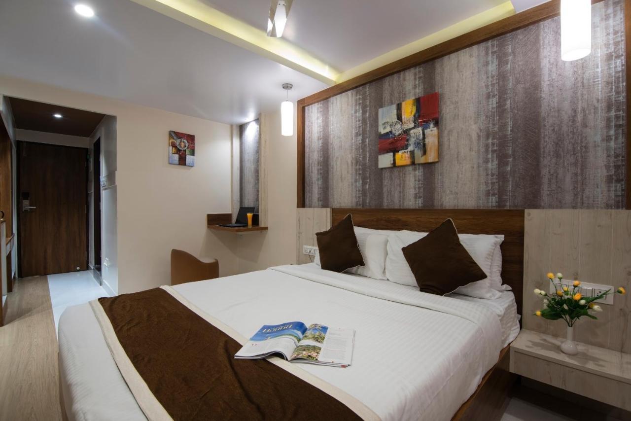 Hotel Monarch International Bangalore Dış mekan fotoğraf