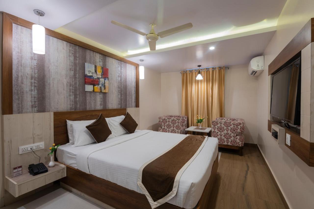 Hotel Monarch International Bangalore Dış mekan fotoğraf