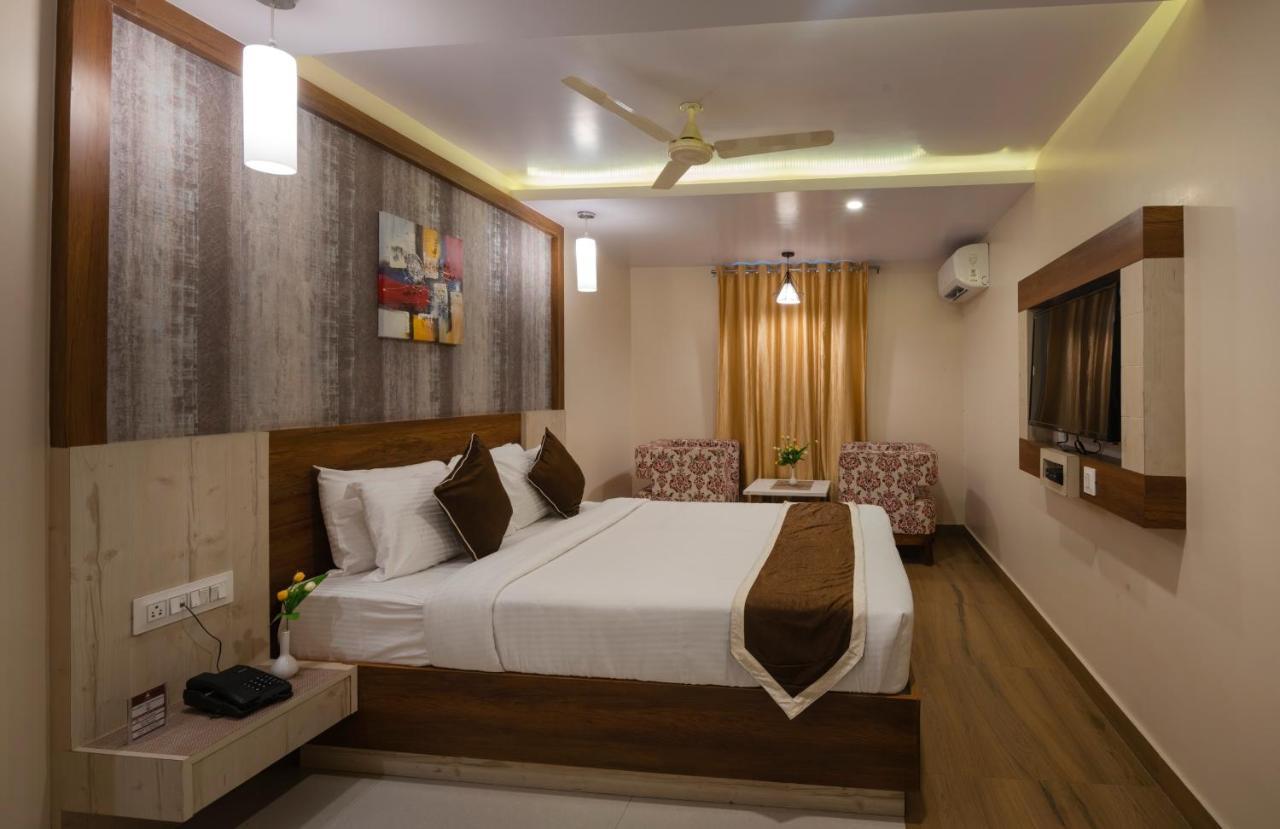 Hotel Monarch International Bangalore Dış mekan fotoğraf