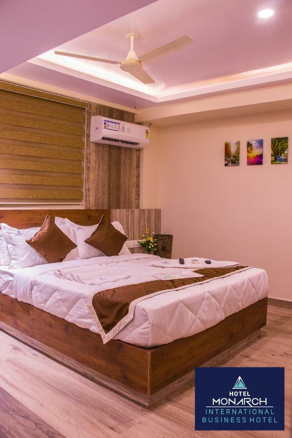 Hotel Monarch International Bangalore Dış mekan fotoğraf
