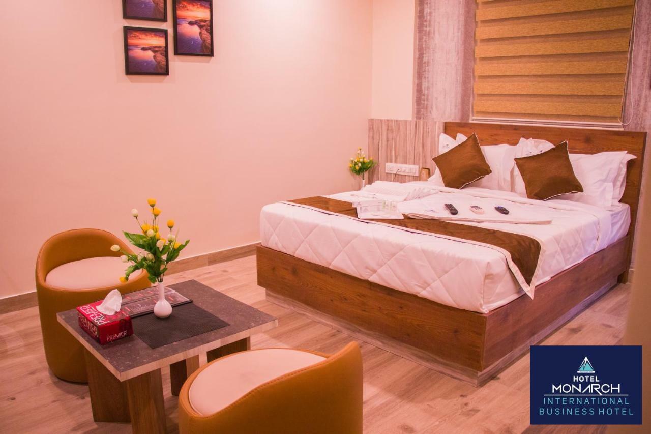Hotel Monarch International Bangalore Dış mekan fotoğraf