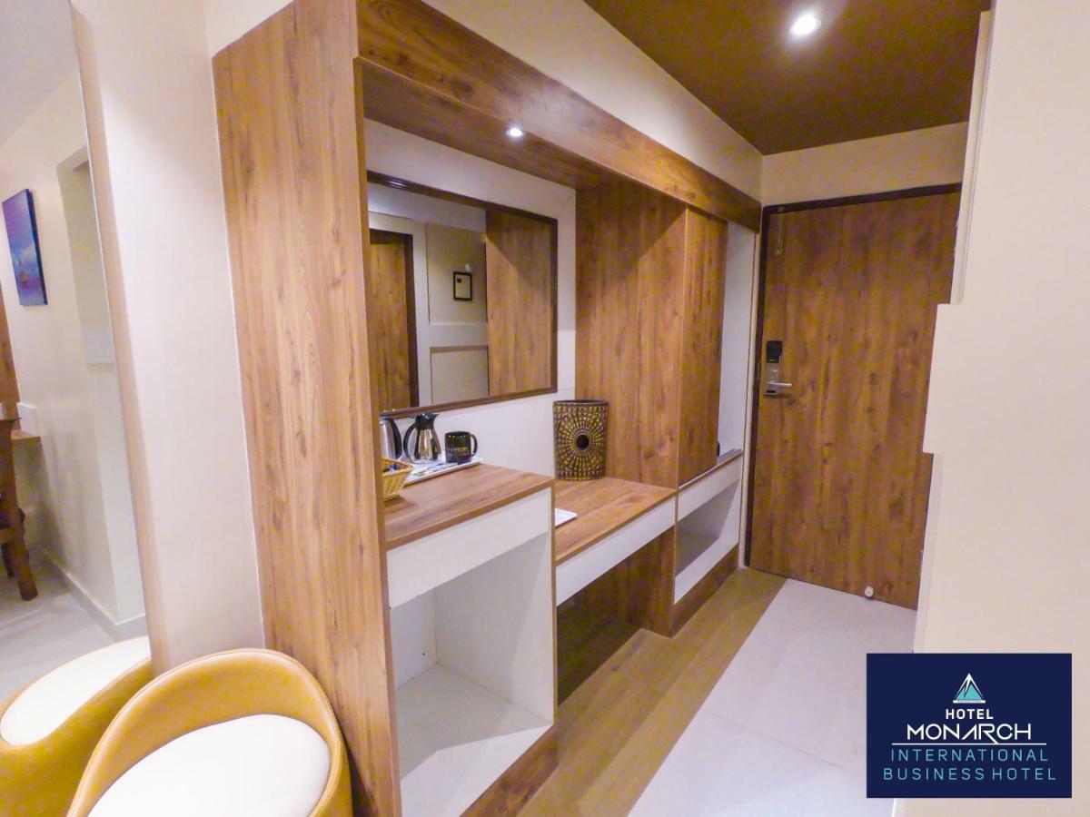 Hotel Monarch International Bangalore Dış mekan fotoğraf