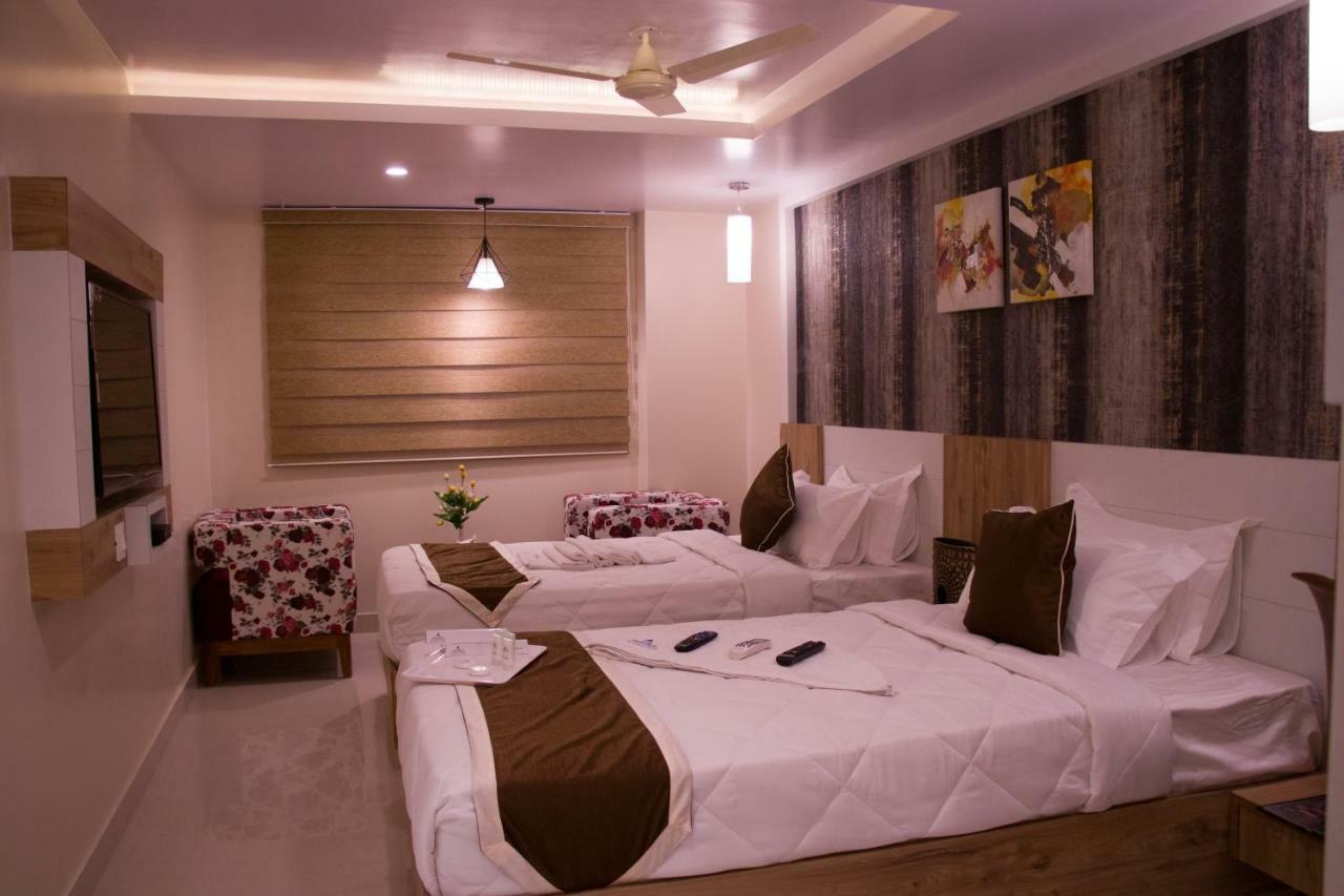 Hotel Monarch International Bangalore Dış mekan fotoğraf